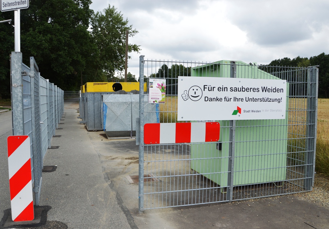 Müll Symbol Für ein sauberes Weiden 2015
