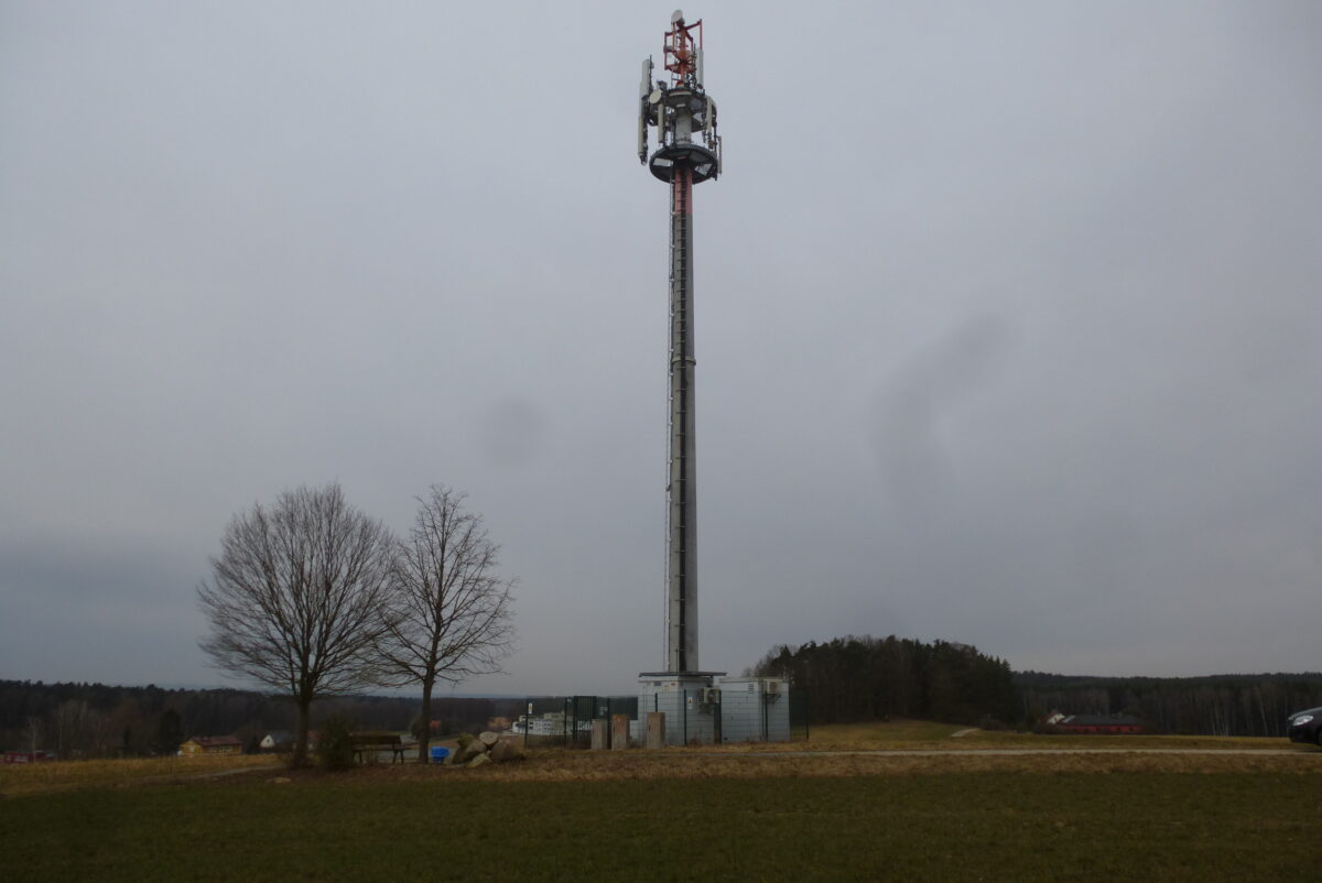 Der Mobilfunkturm in Freihung-Nord. Bild: Siggi Bock