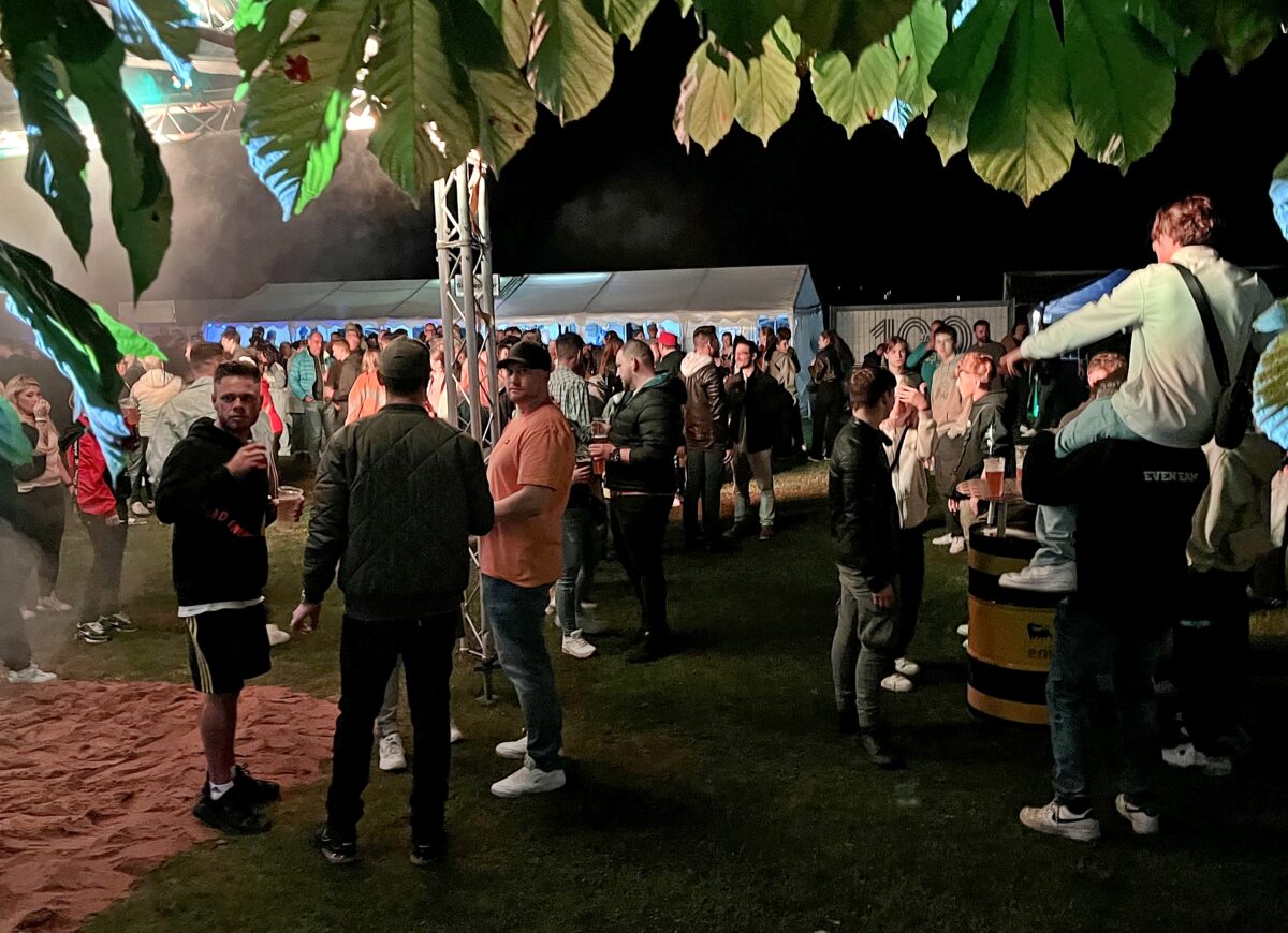 
Die Beachparty der SpVgg Schirmitz war wieder ein voller Erfolg. Foto: Reinhard Kreuzer