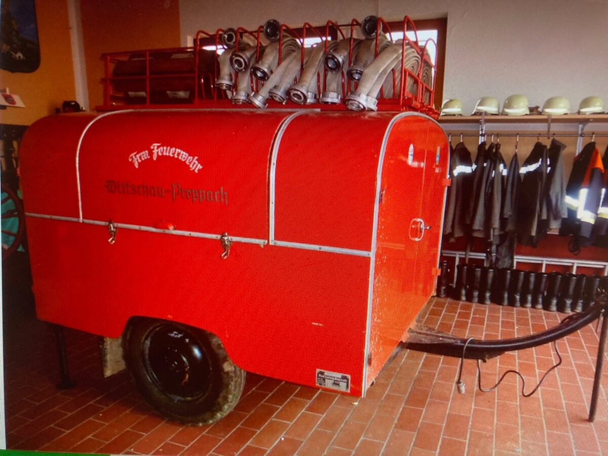 Die bewährte Feuerwehrspritze-pumpe, die immer noch Einsatz ist und beste Leistung gibt. Foto: Sieglinde Schärtl