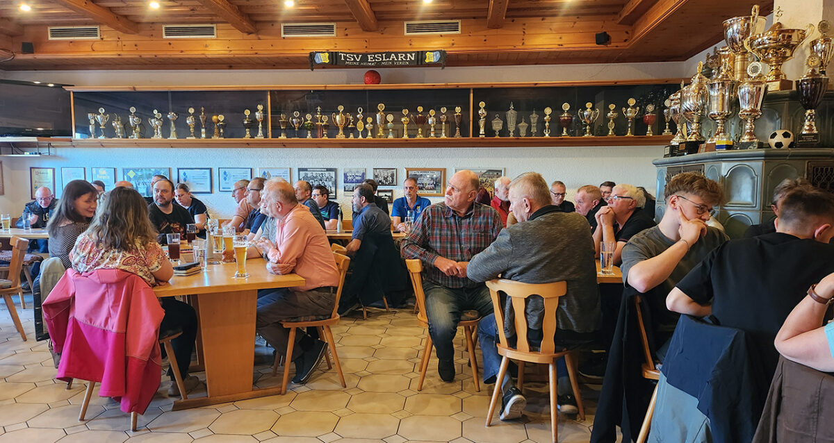 Zum „Red mer mal“-Abend lud die Eslarner SPD in die Gaststätte im Sportheim. Foto: Ulrike Möstl  