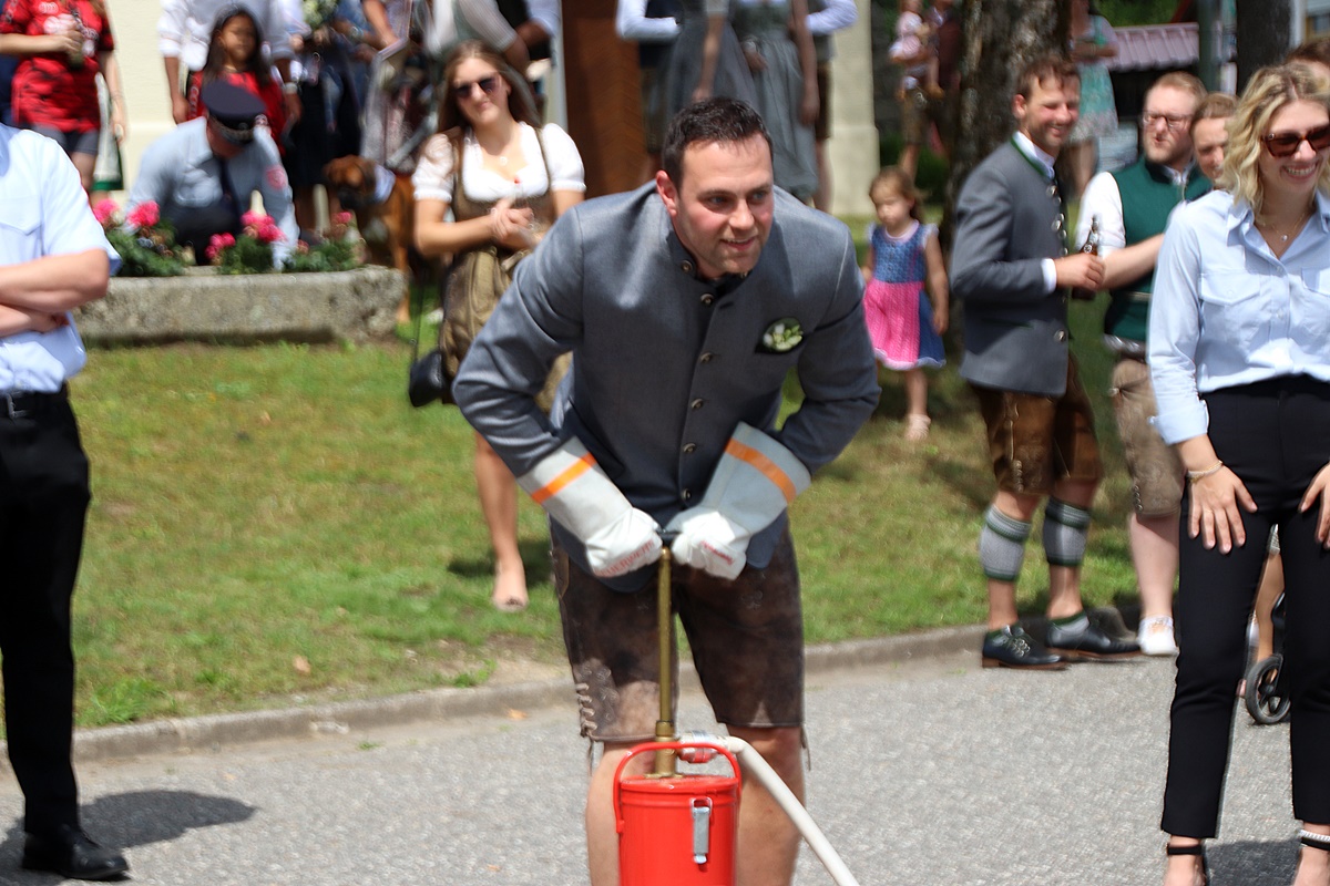 Kräftig pumpen musste Johannes.  Foto: Jürgen Masching