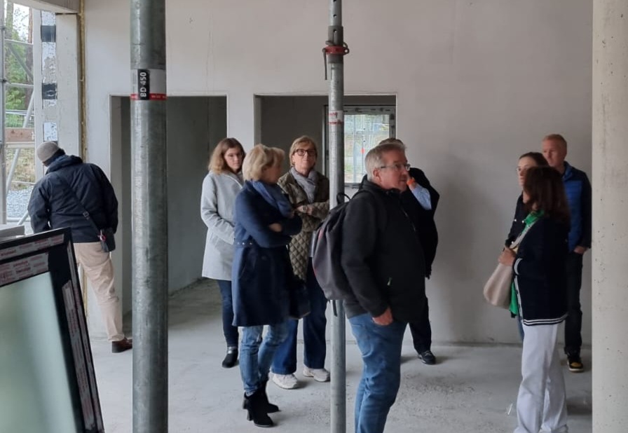 Stadtratsfraktion bei der Besichtigung des Baufortschritts. Foto: Gerald Bolleininger