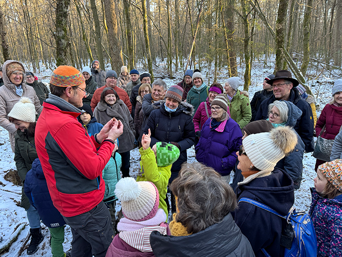 LBV-Tierspurenwanderung mit Wolfgang Winter. Foto: Stefan Frank und Kirsten Michl
